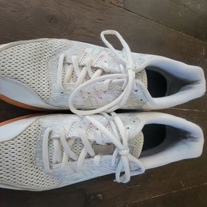 Women's ASICS Volleyball Shoes size 8.5